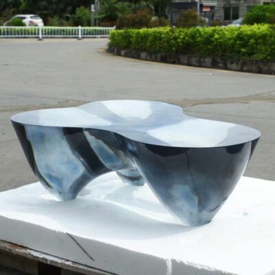 1 Transparent Resin Irregular Coffee Table Decor