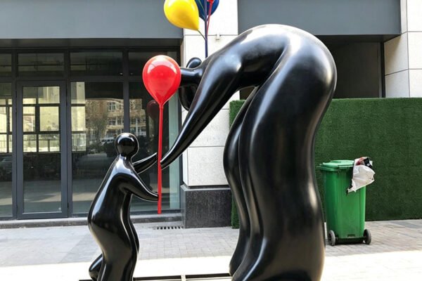 1 Coastal‑Grade Fiberglass Sculptures: Right Resin Makes Long‑Lasting Outdoor Art